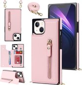 Casemania Hoesje Geschikt voor Apple iPhone 14 Plus Roze - Luxe Back Cover met Koord - Wallet Case - Pasjeshouder