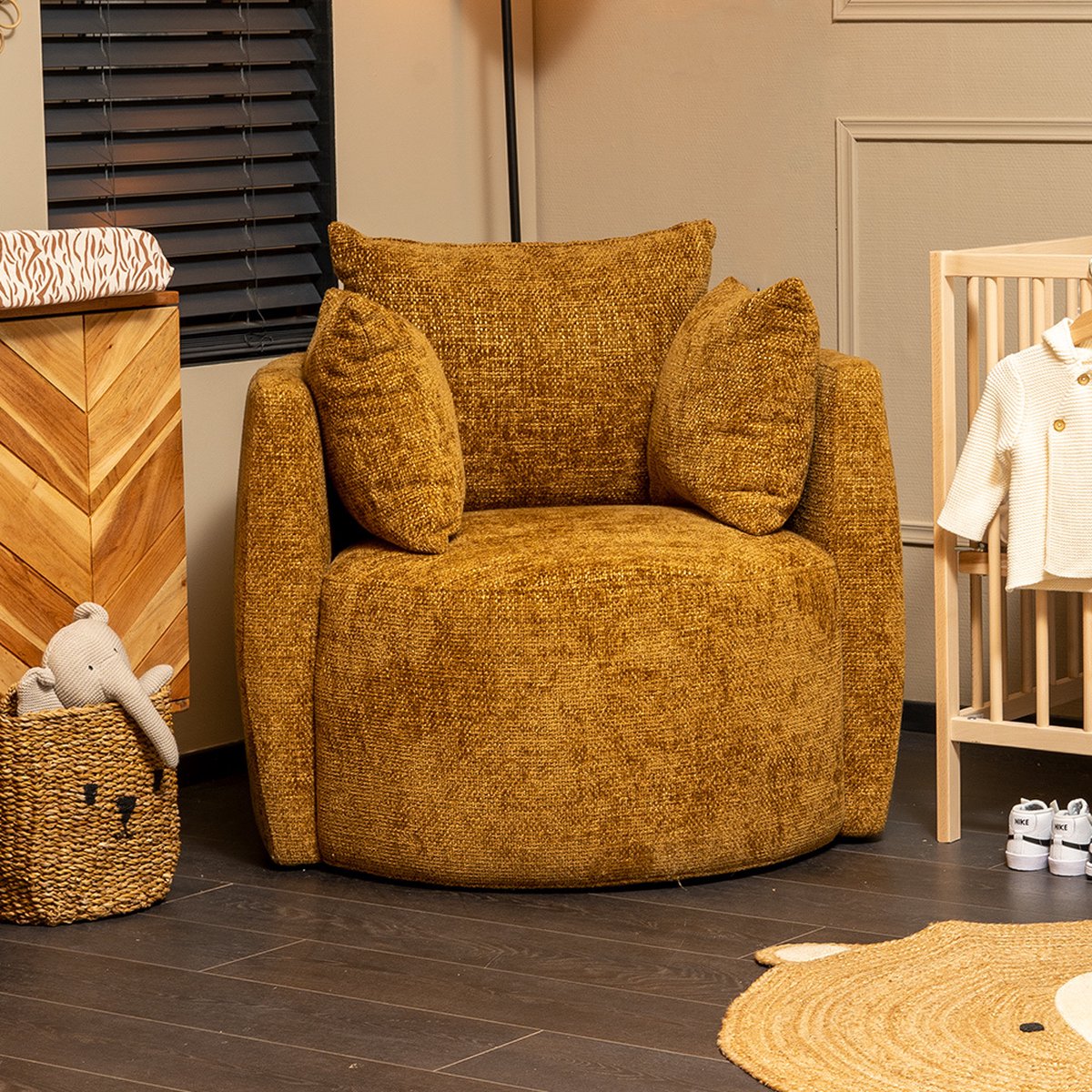 Bronx71® Stoel babykamer Ruby chenille stof okergeel
