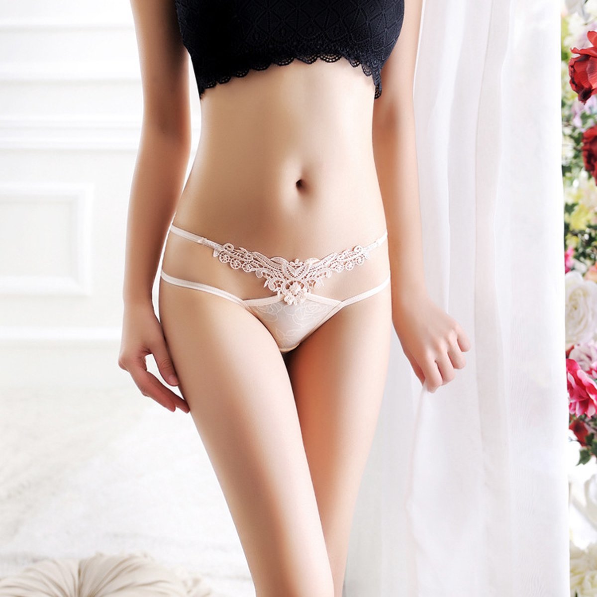 QueenShe Sexy String - doorschijnend - Beige
