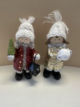Figurines de Noël - Set de 2 pièces - Garçon et fille de Noël - rouge + or + chapeaux blancs - Décoration de Noël - 7x5,5x13cm