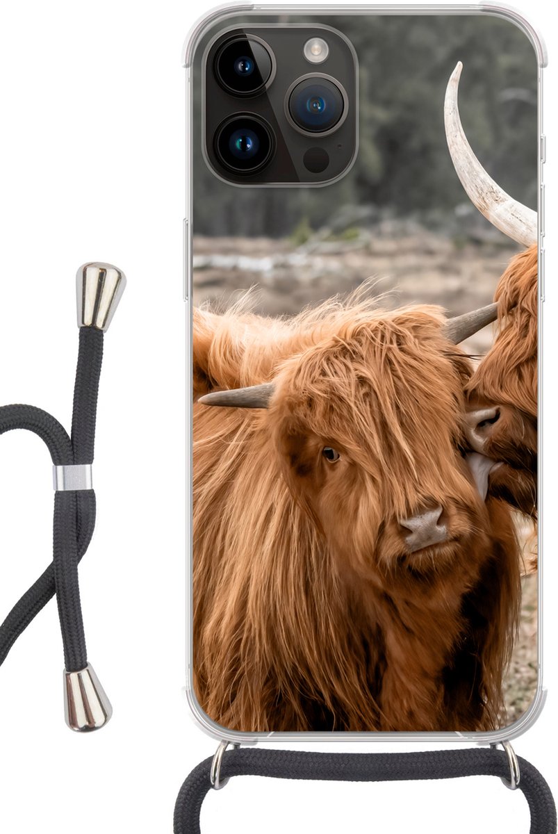 Telefoonhoesje Geschikt voor Apple Iphone 14 Pro Max - Schotse hooglander - Liefde - Portret - Siliconen - Crossbody - Backcover met Koord - Telefoonhoesje met koord - Hoesje met touw Telefoonhoesje