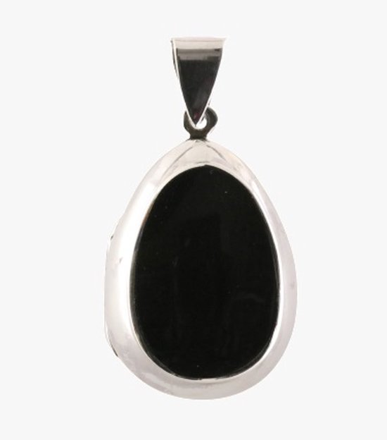 Médaillon en argent avec onyx