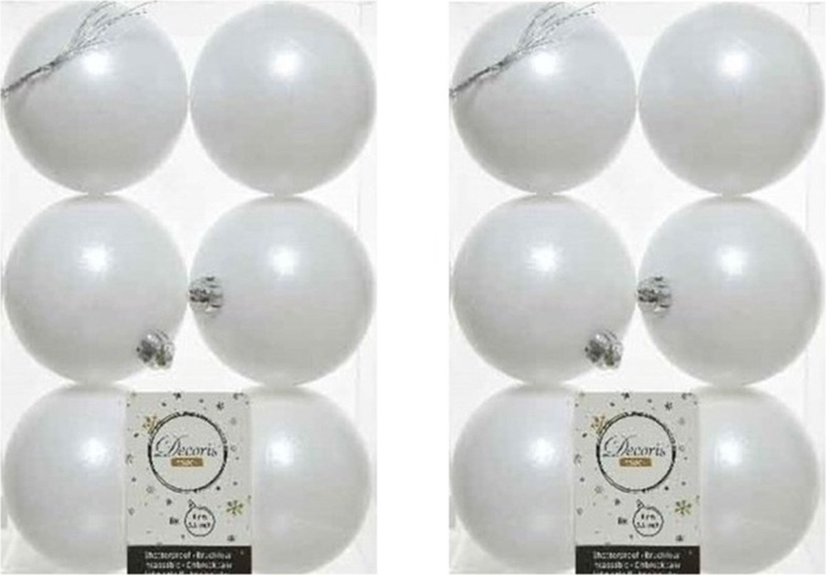 60x Winter witte kunststof kerstballen 8 cm - Mat- Onbreekbare plastic kerstballen - Kerstboomversiering winter wit