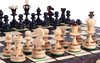 Afbeelding van het spelletje Chess the Game - Decoratief Schaakspel - Klein houten schaakbord met decoratieve schaakstukken - Bestseller!