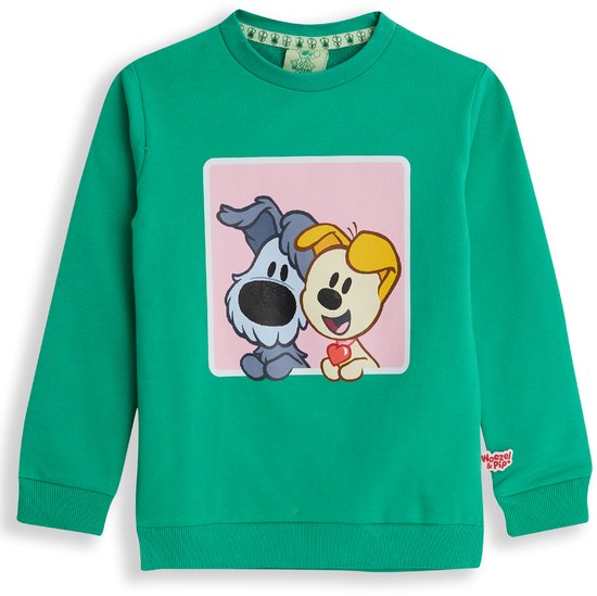 Groene sweater met op de voorkant een print van twee honden, Woezel en Pip.