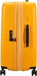 Gele American Tourister koffer met zwarte handgreep en TSA-slot.