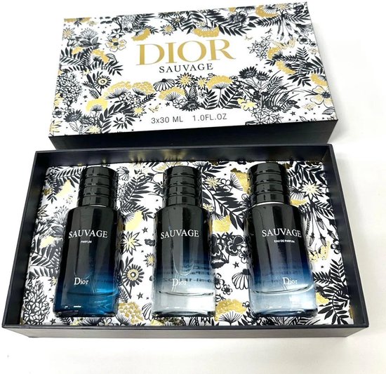 新品　Dior SAUVAGE MENCARE 3点セット Dior Sauvage Travel Set For Men 3 X 30 ml parfum | bol