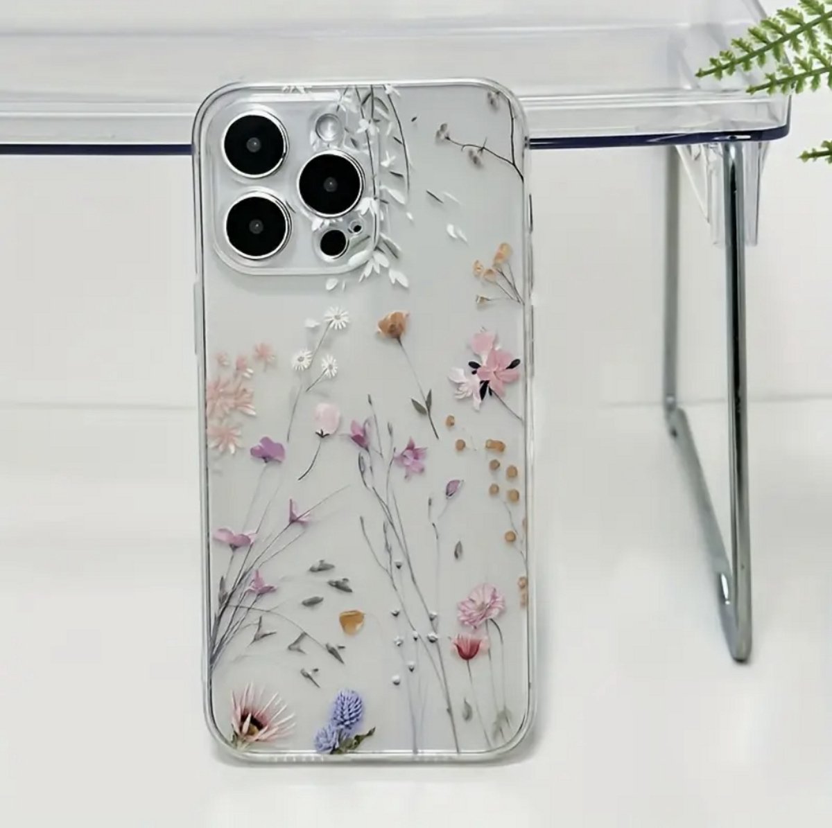 Iphone 16 pro max hoesje - telefoon - hoesje met bloemen- cadeau