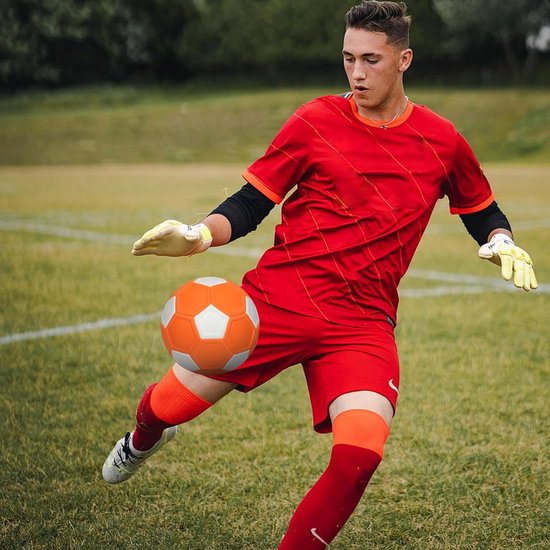 Gebogen zachte EVA-bal, maat 4, voetbal, met zachte rubberen voering, gebogen bal voor meisjes, voetbaltraining in de open lucht 7,5 Gebogen zachte EVA-bal, maat 4, voetbal, met zachte rubberen voering, gebogen bal voor meisjes, voetbaltraining in de open lucht 7,5