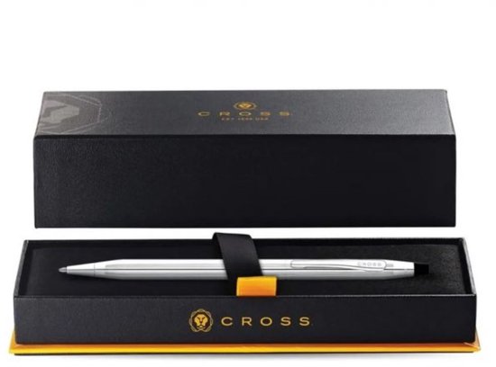 Zilverkleurige CROSS balpen in luxe zwarte geschenkverpakking met goudkleurige accenten.