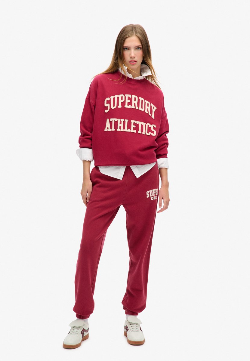 Superdry Athletic Essentials boyfriend joggingbroek Dames Broeken Rood