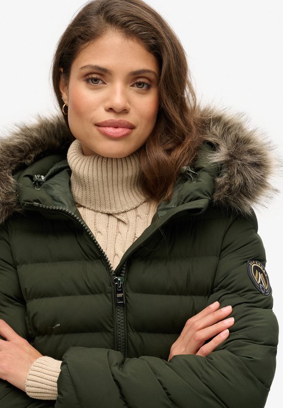Superdry - Halflange Fuji-pufferjas met capuchon met imitatiebont - Dames - Gewatteerde jassen