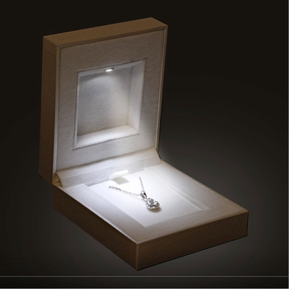 Luxe Hangerdoos met LED-licht, Sieradenorganizer Opbergkofferhouder Ketting Armband Ringen Hanger Display Opbergkoffer voor Huwelijksaanzoek Betrokkenheid Valentijnsdag Gunsten Verjaardagen(zwart