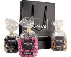 Van Delft - Cadeauset met gechocolateerde kruidnoten (3x) - Kruidnoten Cadeau - Personeelsgeschenk - Sinterklaas geschenk
