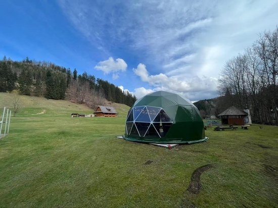 Glamping DOME/ GLOBE - 8 meter - Groen — afbeelding 3