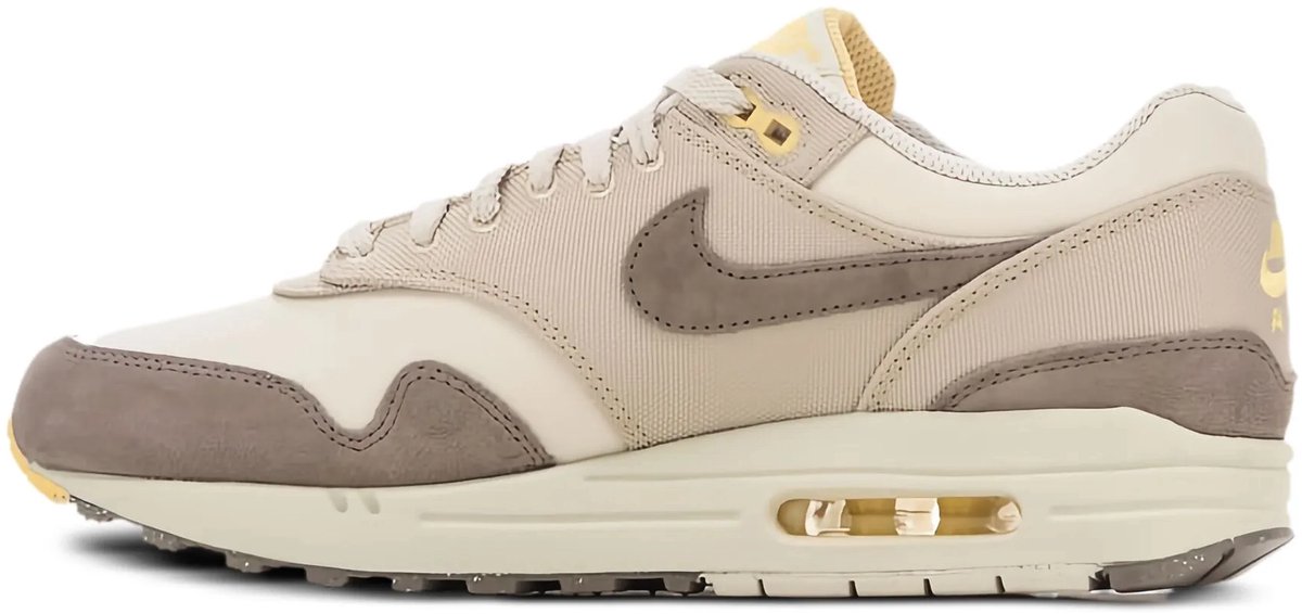 air max 1 desert sand suede