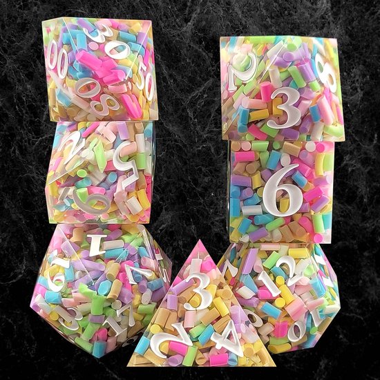 Ensemble de dés Joya Kids® Dungeons and Dragons | Set de Dés DnD Polydice | Ensemble de dés D&D | Ensemble de 7 pièces en résine | Coffre de rangement de Luxe inclus | Friandises colorés | Sprinkles