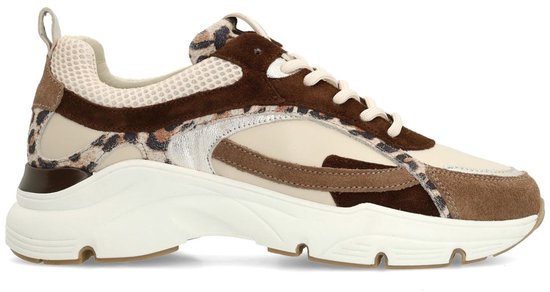 Basket beige en daim pour femme avec des détails en daim marron et imprimé léopard, semelle blanche.