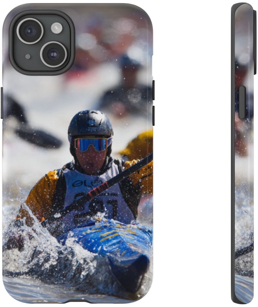 Kajakrace Actie Scène – Telefoonhoesje Geschikt voor iPhone 15 Plus