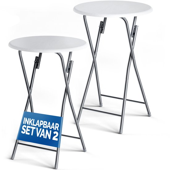 Deux tables rondes pliantes blanches avec pieds argentés en X. Un panneau bleu 'INKLAPBAAR SET VAN 2' est accroché à un pied.