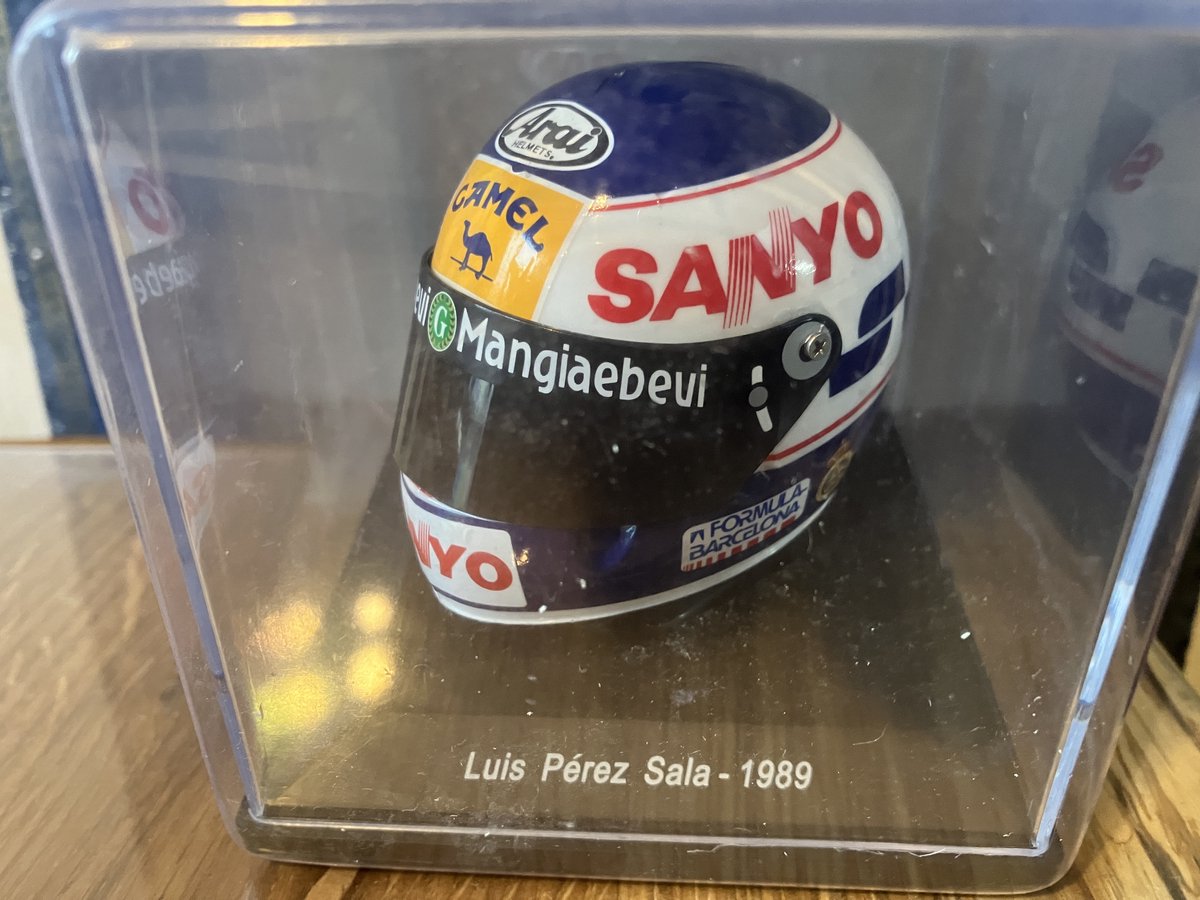 Spark Models- Helm - F1 - Luis Pérez Sala - 1989 - 1:5