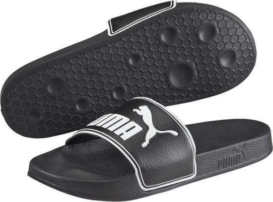 pumas slippers
