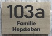 Naambordje voordeur steigerhout | houten naambord 30x20 cm