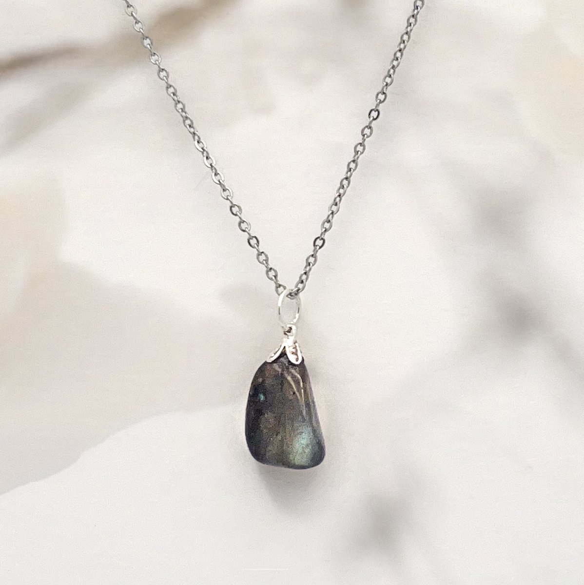 Edelsteen ketting dames – Labradoriet | Bescherming, intuïtie & zelfvertrouwen