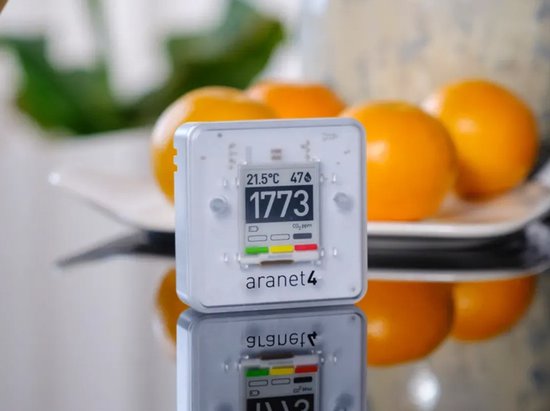 Aranet4 CO2 meter