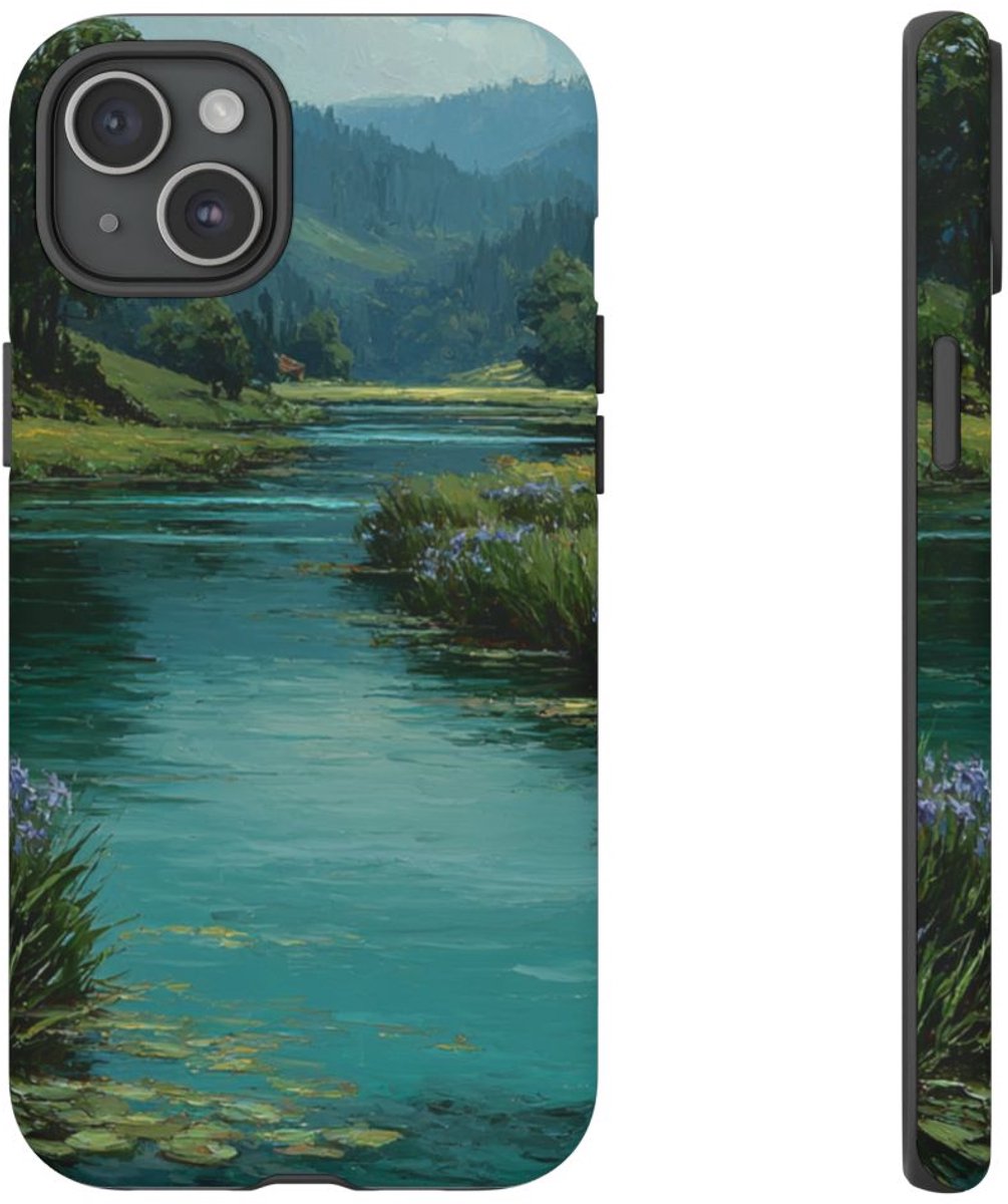 Blauwe Iris Rivierlandschap – Telefoonhoesje Geschikt voor iPhone 15 Plus