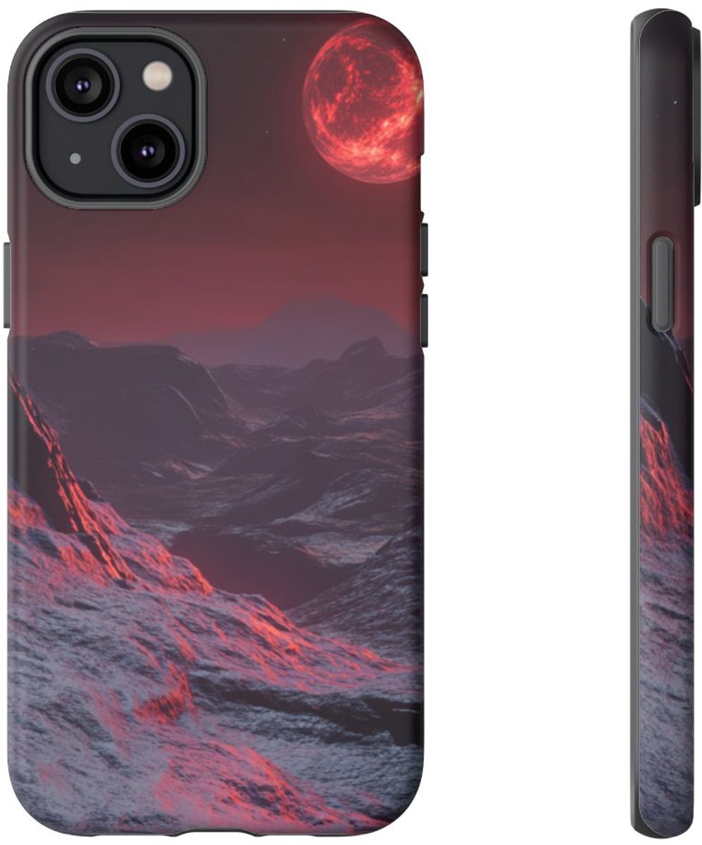 Bergachtig Landschap met Rode Maan – Telefoonhoesje Geschikt voor iPhone 14 Plus