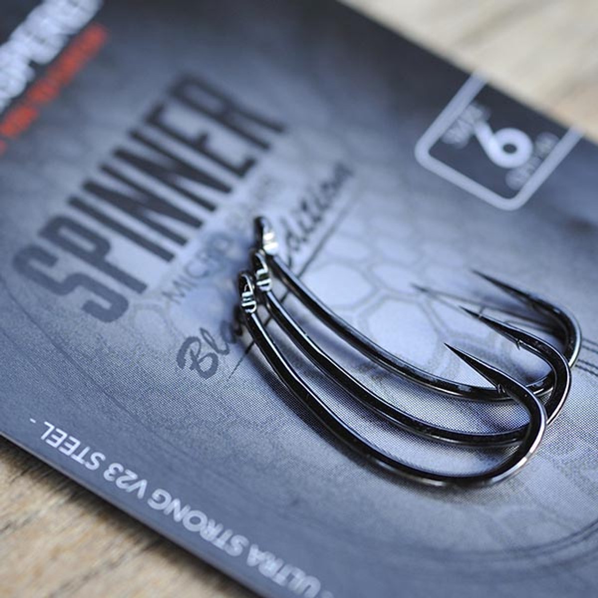 Carp Whisperer - Spinner Rig Haak - 10 stuks - Haak Maat: 2 - Barbless