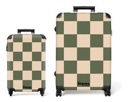 NoBoringSuitcases.com NoBoringSuitcases.com® - Kofferset 2 delig - Koffer lichtgewicht - Groen met beige schaakbord print - Reiskoffer set met 4 wielen - Koffers met TSA slot