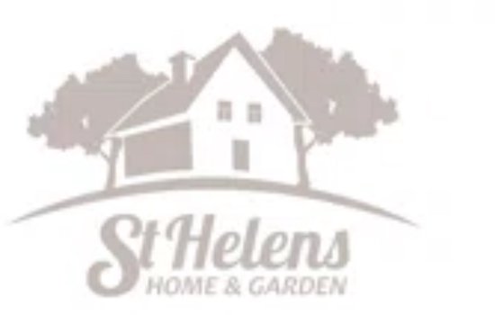 Logo van St Helens Home & Garden met een geïllustreerd huis omringd door bomen.