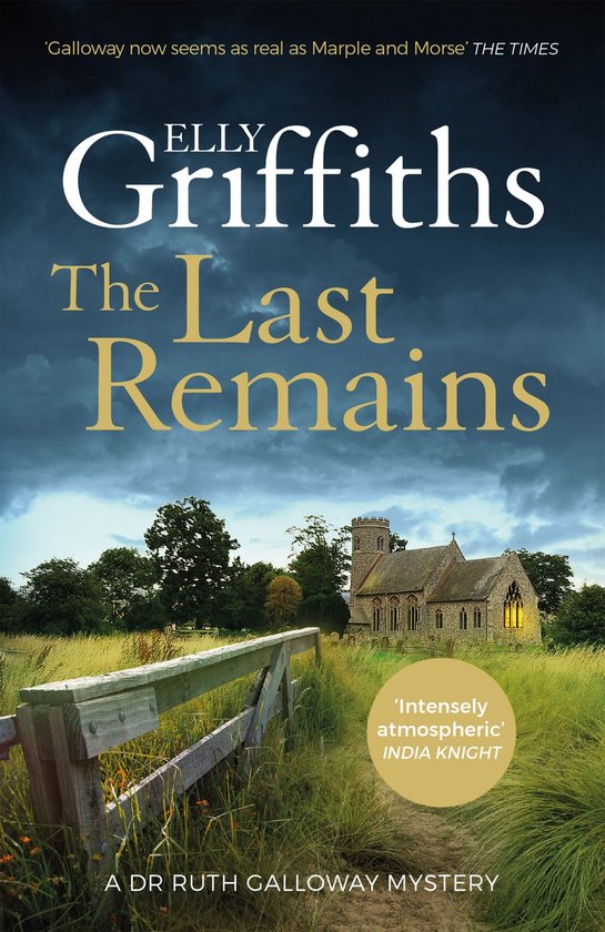 The Dr Ruth Galloway Mysteries 15 - The Last Remains - cover