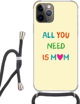 Telefoonhoesje Geschikt voor iPhone 13 Pro Max - Hartje - Moeder - Tekst - Kleurrijk - Siliconen - Crossbody - Backcover met Koord - Telefoonhoesje met koord - Hoesje met touw Telefoonhoesje