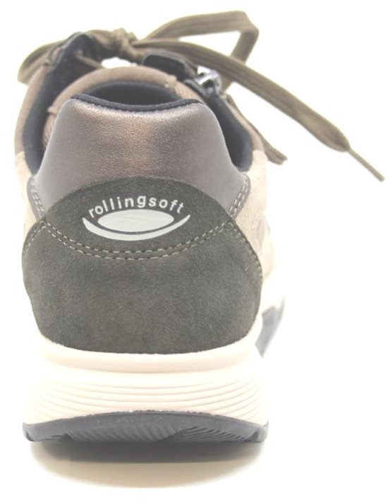 Achterkant bruine Gabor sneaker met "rollingsoft" logo op de hiel.