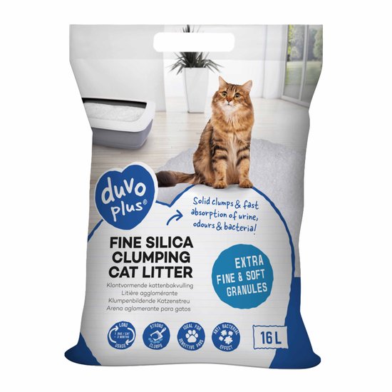 Zak kattenbakvulling met een rode cyperse kat erop. 'Duvo plus FINE SILICA CLUMPING CAT LITTER EXTRA FINE & SOFT GRANULES 16L'.