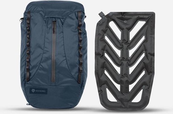 Wandrd Veer 18L Photo Bundle Cobalt