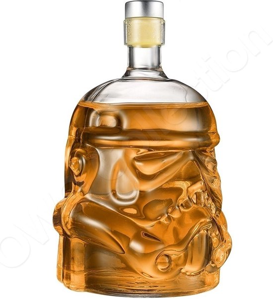 Manier Leesbaarheid stoel Stormtrooper Whiskey - Gin - Rum - water - limonade drink fles karaf met  dop 750ml -... | bol.com