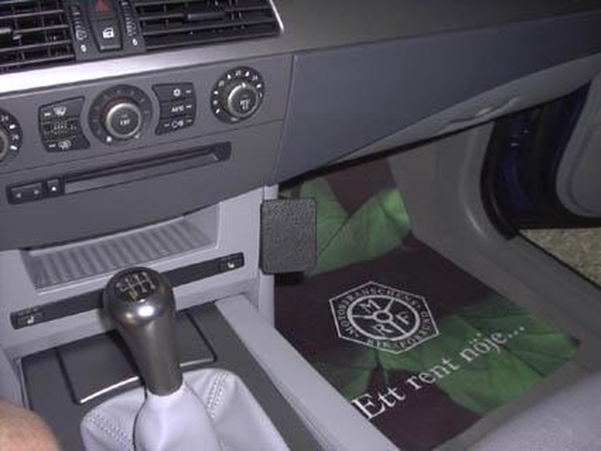 Brodit angled mount v. BMW 5 reeks E60 04-
