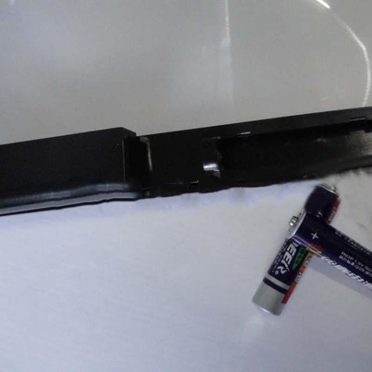 InnovaGoods® LED-vergrootglas met Magiolet ultraviolet licht: 5 dioptrieën, 210 mm, ideaal voor lezen, naaien, sieraden, inspectie van documenten en kleine onderdelen