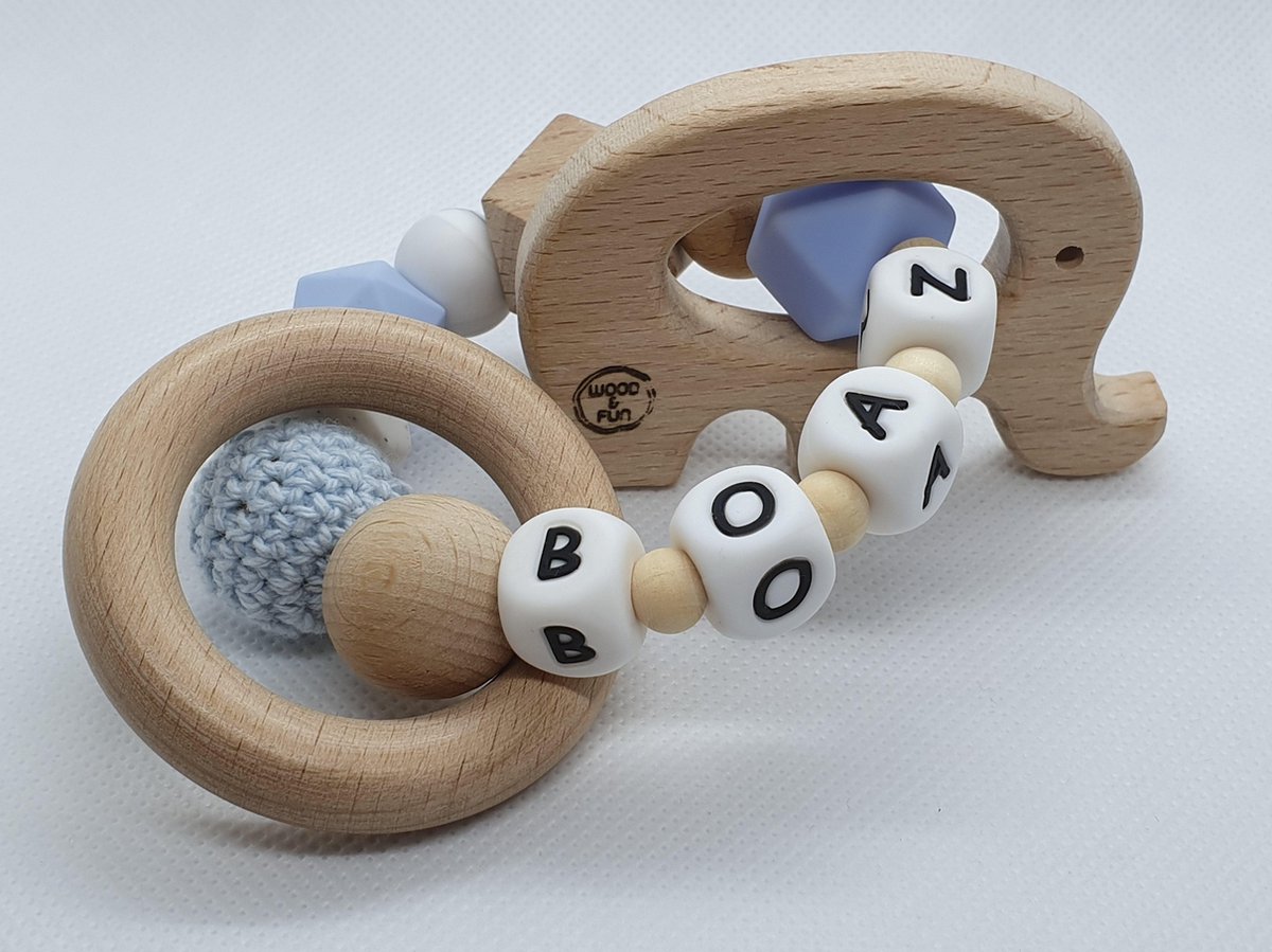 Bijtring met naam jongen - baby cadeau jongen - kraamcadeau jongen - design “Boaz” - bijtring baby - bijtring hout - Wood-&-Fun - Wood Fun