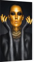 Mooie vrouw in zwart en goud - Foto op Plexiglas - 40 x 60 cm