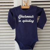 Baby Rompertje blauw jongen met tekst charmeur in opleiding  | blauw wit | lange mouw | 50-56 bekendmaking zwangerschap aanstaande baby jongen