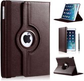 P.C.K. Hoesje/Boekhoesje/Bookcover/Bookcase/Book draaibaar bruin geschikt voor Apple iPad 10.2 (2019) MET PEN EN GLASFOLIE