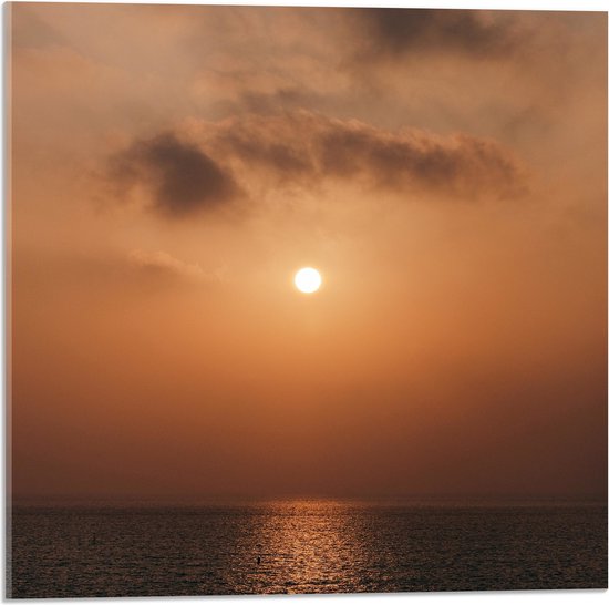 WallClassics - Acrylglas - Zon boven de Zee met oranje Lucht - 50x50 cm Foto op Acrylglas (Wanddecoratie op Acrylaat)
