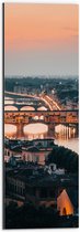 WallClassics - Dibond - Middeleeuwse brug over rivier de Arno - Italië - 20x60 cm Foto op Aluminium (Wanddecoratie van metaal)