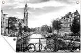 Tuindecoratie Kanaal in Amsterdam - zwart wit - 60x40 cm - Tuinposter - Tuindoek - Buitenposter