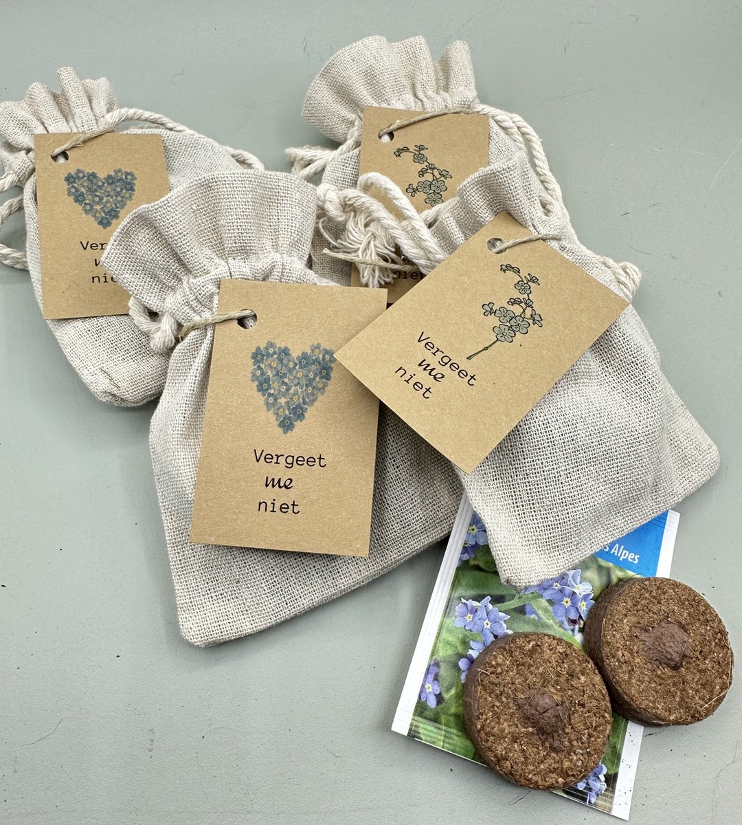 Vergeet mij niet bolletjes | Vrolijke bolletjes | Atelier Vrolijke Vilt Vriendjes